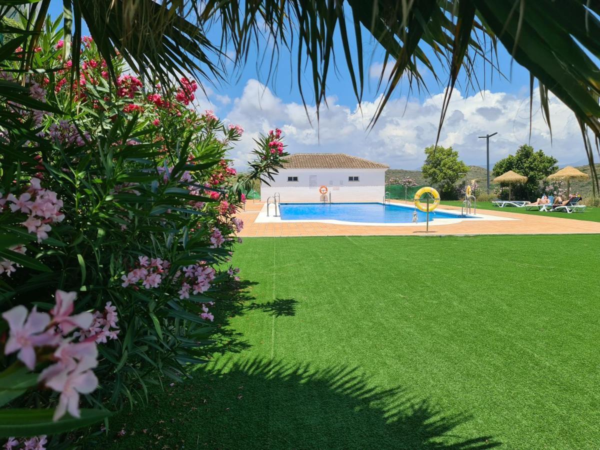 Seaside Serenity - Stylish Apartment With Spectacular Views มานิลบา ภายนอก รูปภาพ