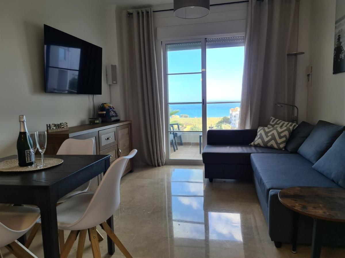 Seaside Serenity - Stylish Apartment With Spectacular Views มานิลบา ภายนอก รูปภาพ